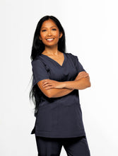 CSCRUBS CLASSIC  COLLECTION V NECK TOP